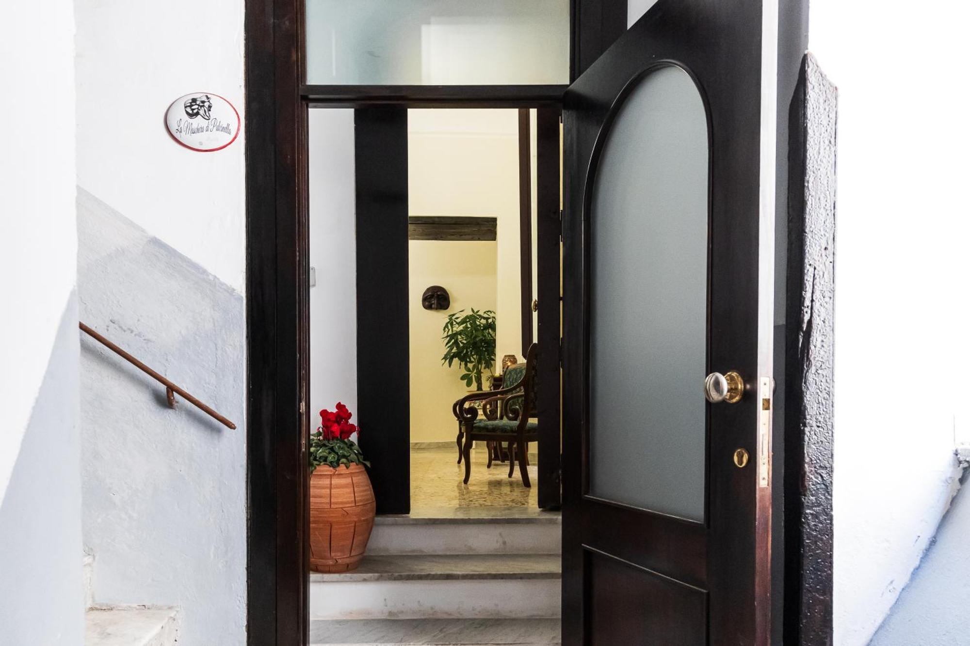 La Maschera Di Pulcinella Guest house Naples