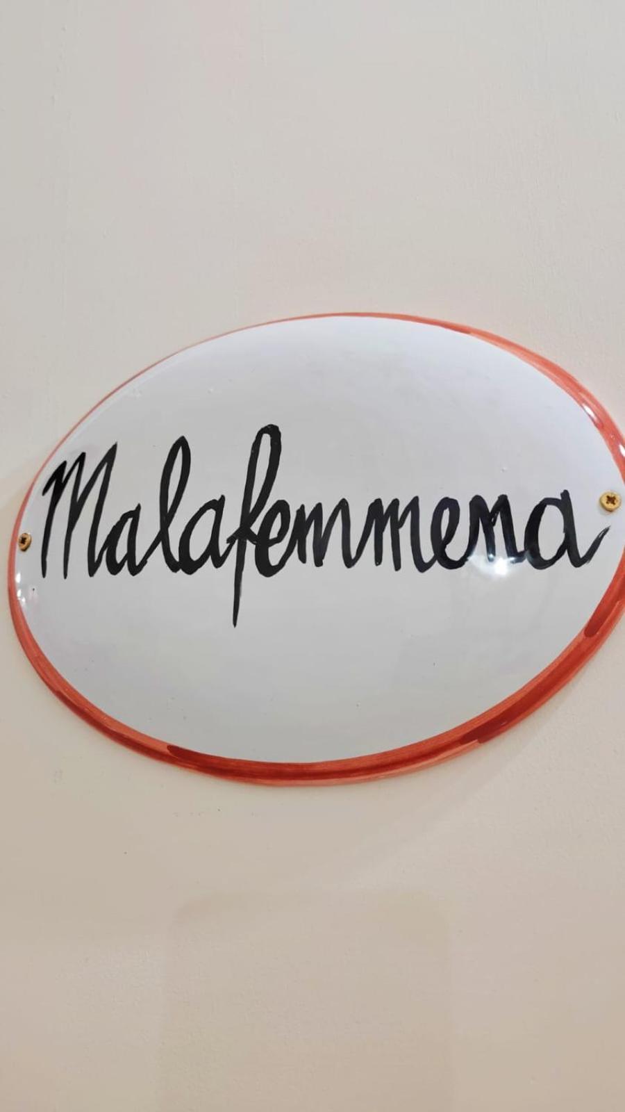 La Maschera Di Pulcinella * Napels